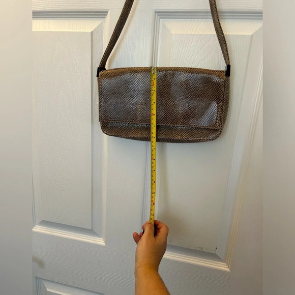 1990S STUART WEITZMAN MADE IN SPAIN SNAKESKIN SHOULDER BAG - Picture 8 of 8